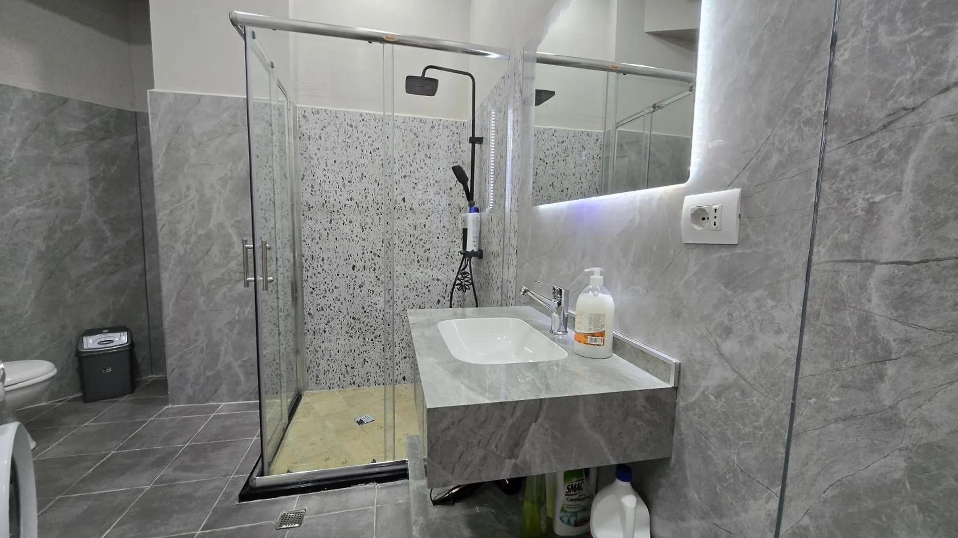 Beachfront Apartments Durrës 0*,  Albanie